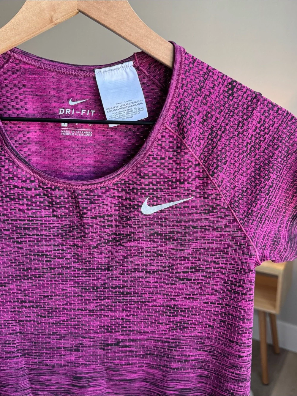 Nike Dri-FIT Short Sleeve Space-Dye Top in Magenta and Black